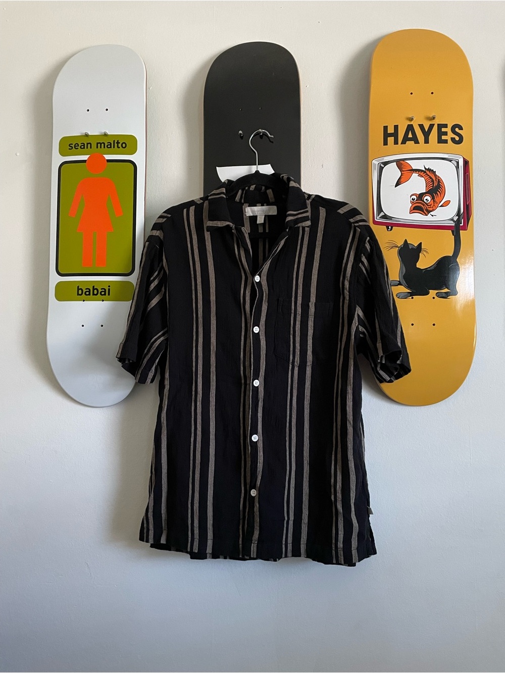 3/$15 Urban Outfitters Button-Up Shirt